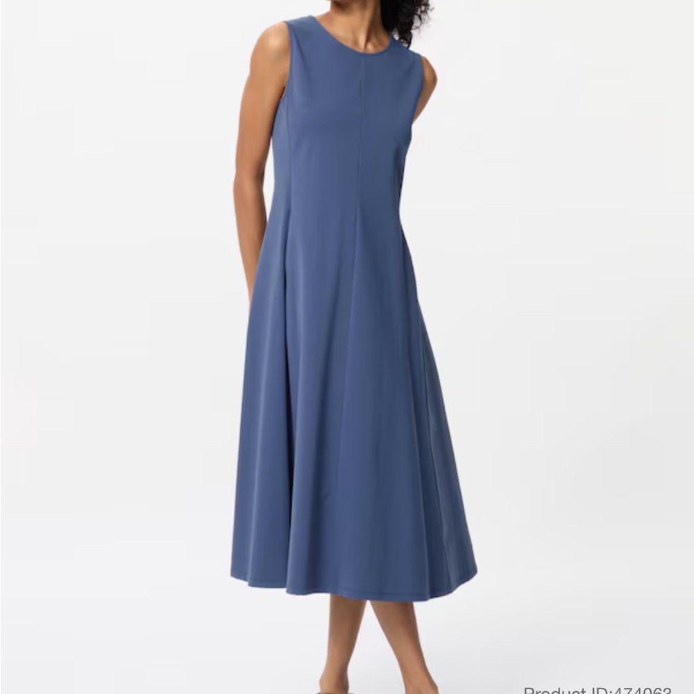 UNIQLO Ultra Stretch Dress Medium Blue Sleeveless Quick-Dry Fit & Flare Maxi